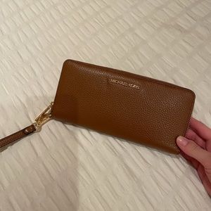 Michael Kors wristlet